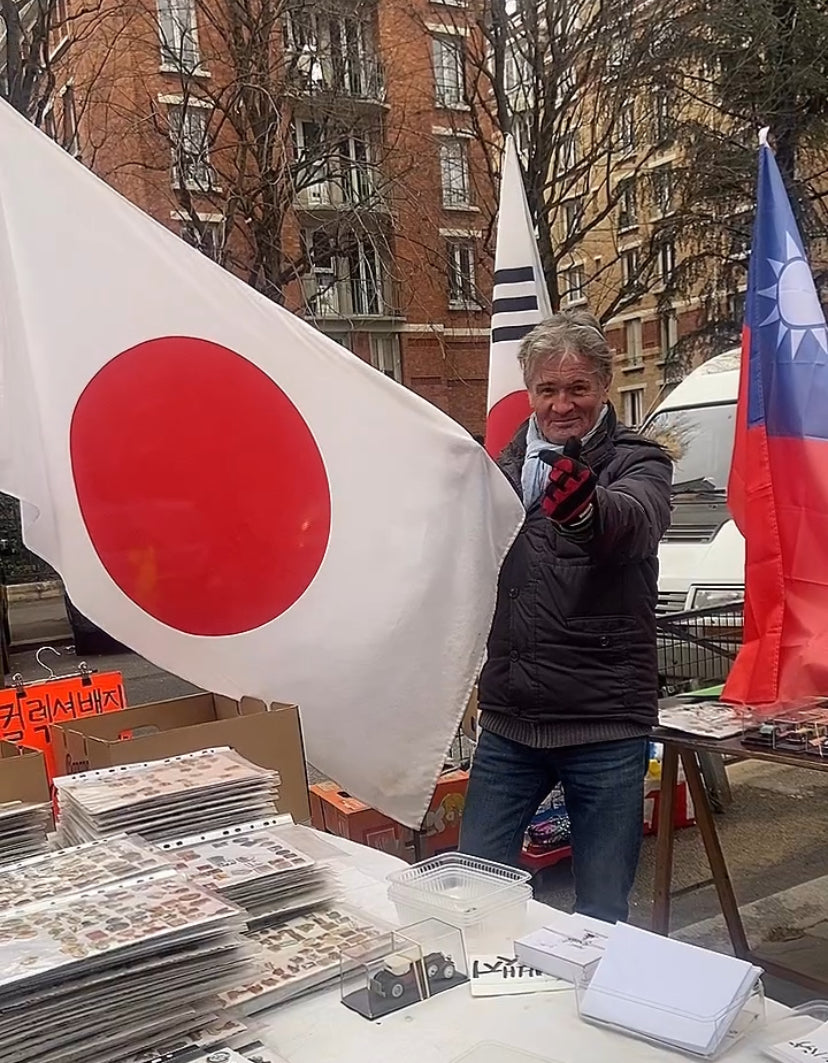 ピンバッジのおじさま