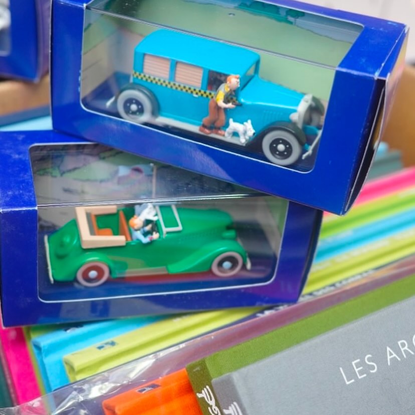 青い車でどこまでも〈TINTIN〉