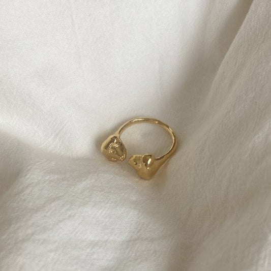 ring / ｢twin head Fanny ｣